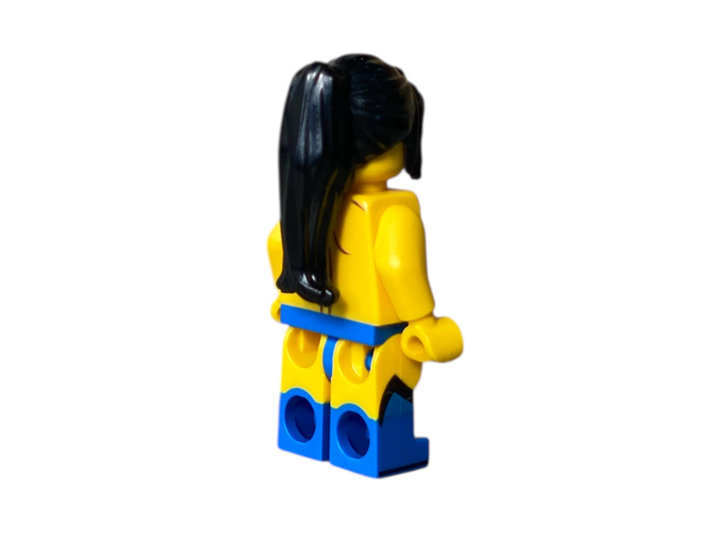 Nackte Bausteinfigur mit großen Brüsten - B-Ware