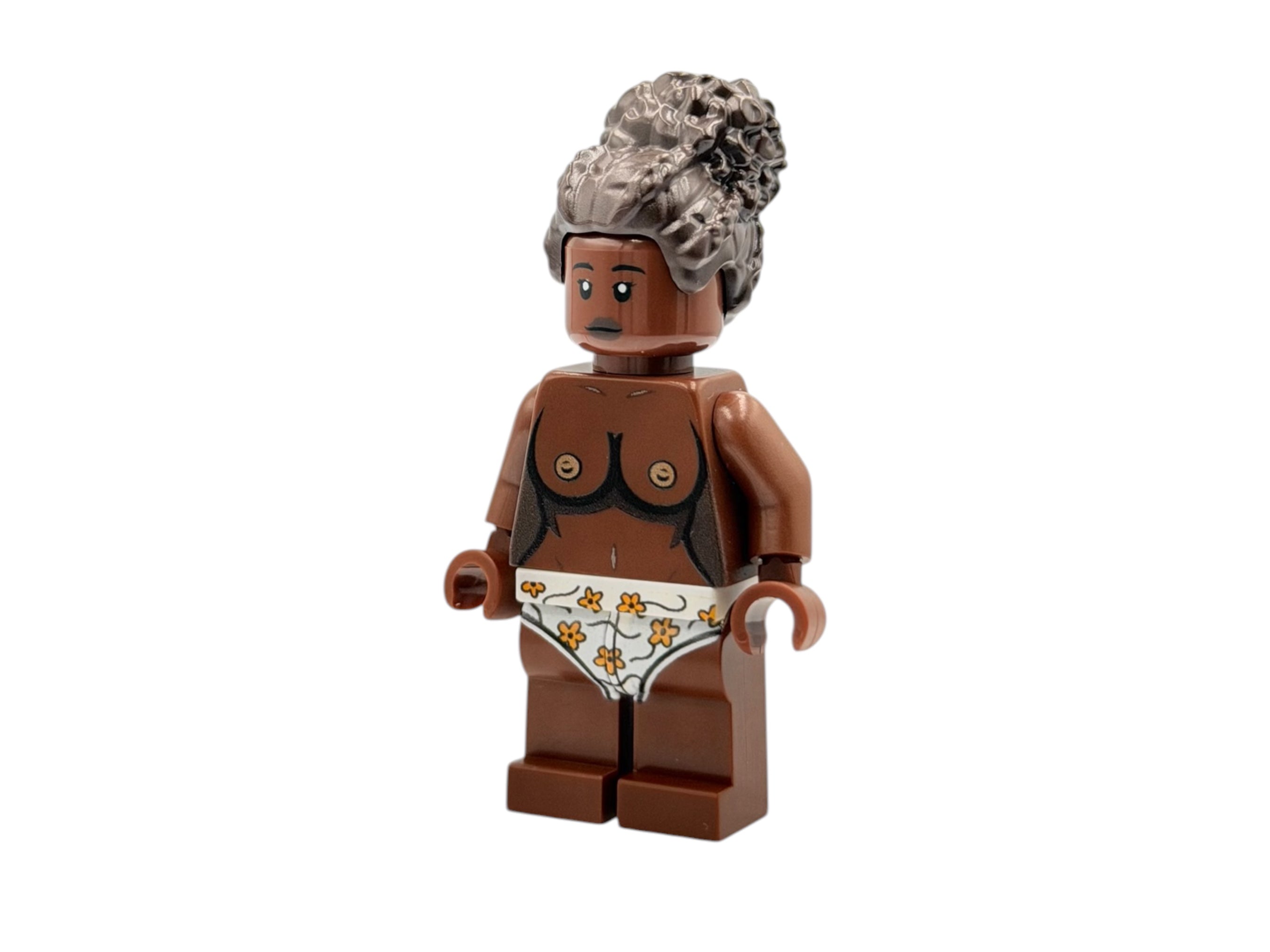 Nackte Bausteinfigur mit Brüsten - brown