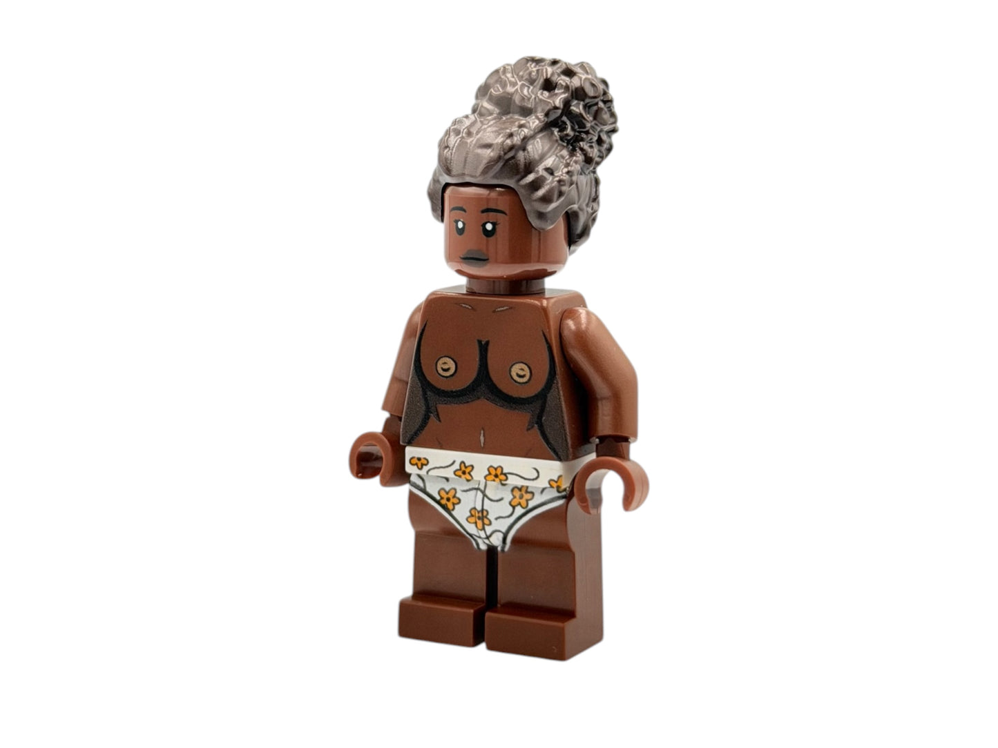 Nackte Bausteinfigur mit Brüsten - brown