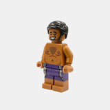 Nackte Bausteinfigur in Shorts - medium nougat