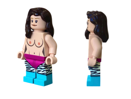 Nackte Bausteinfigur mit Brüsten & Zebraleggins